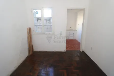 Apartamento com 1 Quarto para alugar, 10m² no Centro, Pelotas