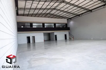 Galpão/Depósito/Armazém com 14 Quartos para alugar, 720m² no Vila Valparaíso, Santo André