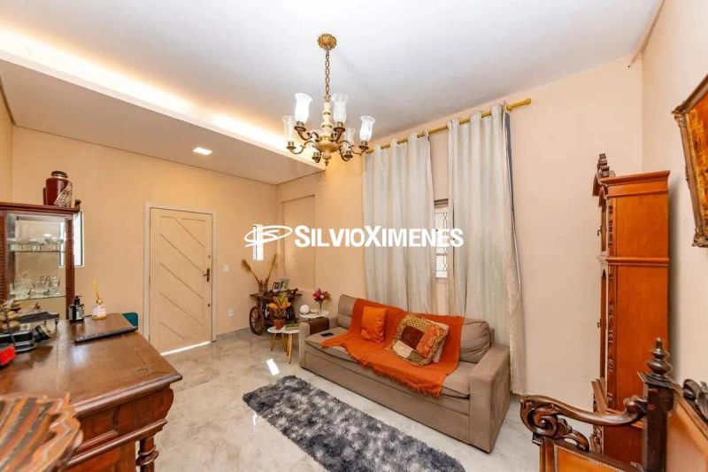 Casa com 3 quartos — Carlos Prates, Belo Horizonte