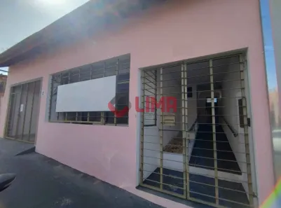 Imóvel Comercial com 2 Quartos para alugar, 150m² no Vila Santo Antônio, Bauru