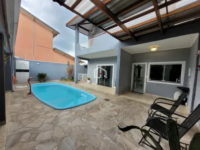 Sobrado com 4 Quartos à venda, 335m² no Residencial Portal da Mantiqueira, Taubaté