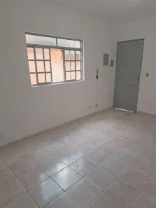 Casa com 1 Quarto para alugar, 60m² no Vila das Belezas, São Paulo
