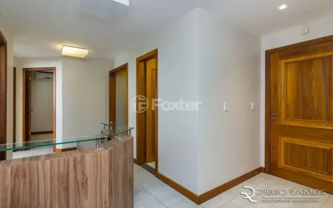 Sala Comercial com 1 Quarto à venda, 69m² no Menino Deus, Porto Alegre