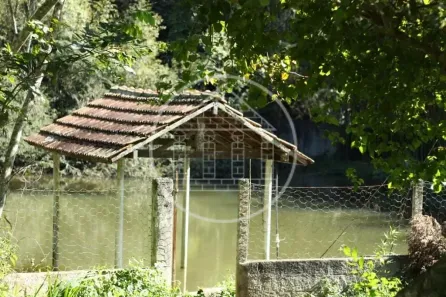 Fazenda/Sítio com 5 Quartos à venda, 380m² no Jardim Santa Tereza, São Paulo