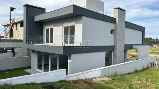 Sobrado com 4 Quartos à venda, 375m² no Centro, Nova Santa Rita