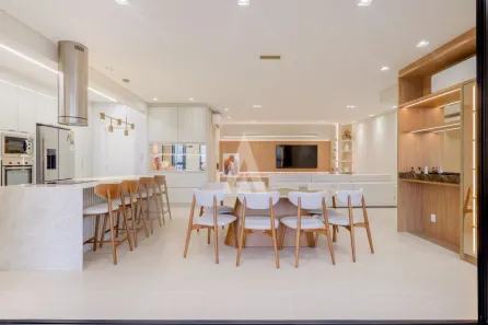Apartamento com 3 Quartos à venda, 178m² no Santo Antônio, Joinville