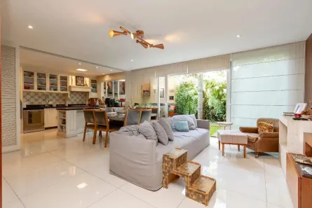 Casa com 4 Quartos à venda, 300m² no Jardim Cordeiro, São Paulo