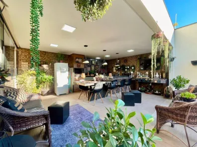 Casa com 3 Quartos à venda, 190m² no Jardim Amália, Volta Redonda