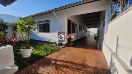 Casa com 4 Quartos à venda, 165m² no Estância Balneária Hawai, Caraguatatuba
