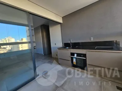 Apartamento com 3 Quartos para alugar, 95m² no Osvaldo Rezende, Uberlândia