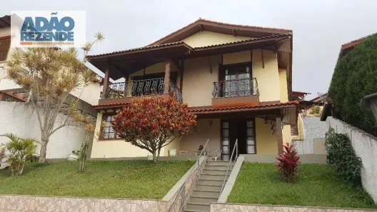Casa com 5 Quartos à venda, 270m² no Agriões, Teresópolis