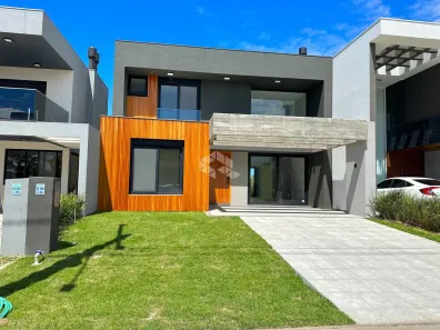 Casa de Condomínio com 4 Quartos à venda, 230m² no centro, Xangri-lá