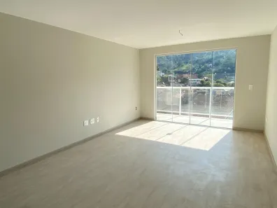 Apartamento com 3 Quartos para alugar, 110m² no Cônego, Nova Friburgo