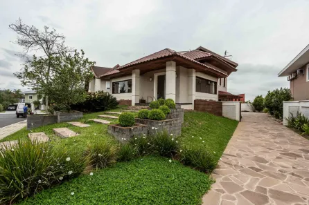 Casa de Condomínio com 5 Quartos à venda, 426m² no Uberaba, Curitiba