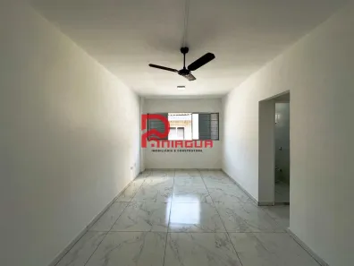 Kitnet com 1 Quarto à venda, 32m² no Mirim, Praia Grande