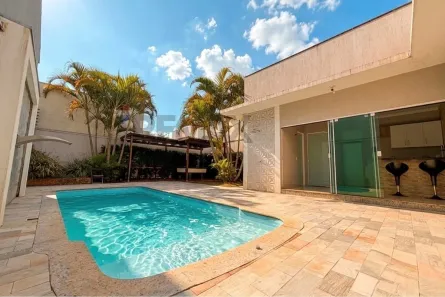 Casa com 3 Quartos à venda, 136m² no Esmeralda, Cascavel