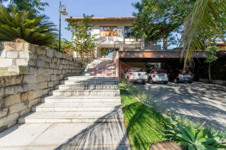 Casa de Condomínio com 5 Quartos à venda, 400m² no Maria Paula, Niterói