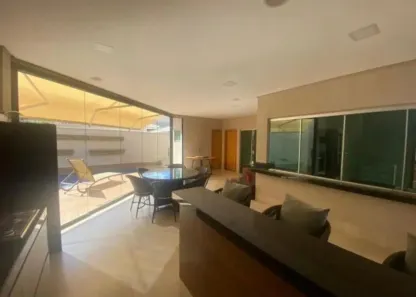 Casa de Condomínio com 3 Quartos para alugar, 200m² no Jardins Madri, Goiânia