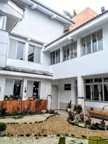 Casa com 7 Quartos à venda, 545m² no Daniela, Florianópolis