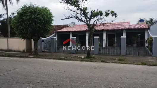 Casa com 3 Quartos à venda, 300m² no Loteamento Jardim Aruan, Caraguatatuba