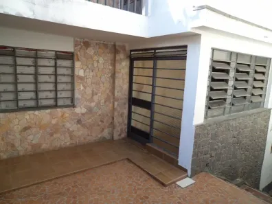 Casa com 2 Quartos para alugar, 80m² no Vila Sagrado Coração de Maria, Mogi das Cruzes