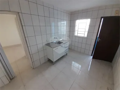  com 1 Quarto para alugar, 40m² no Jardim Pazini, Taboão da Serra