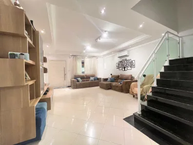 Sobrado com 3 Quartos à venda, 122m² no Maracanã, Praia Grande