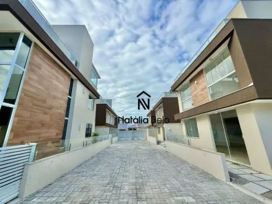 Casa com 2 Quartos à venda, 94m² no Recreio, Rio das Ostras