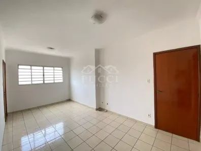 Apartamento com 3 Quartos para alugar, 120m² no Centro, Franca