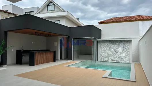 Casa à venda, 350m² no Barra da Tijuca, Rio de Janeiro