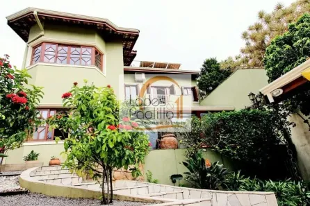 Casa com 3 Quartos para venda ou aluguel, 401m² no Vila Petrópolis, Atibaia