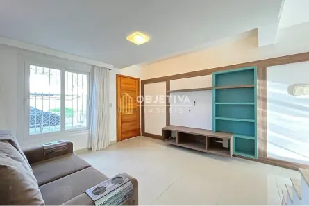 Casa com 2 Quartos à venda, 76m² no Guarujá, Porto Alegre
