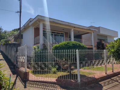 Casa com 3 Quartos à venda, 330m² no Jardim Bela Vista III, Cosmópolis