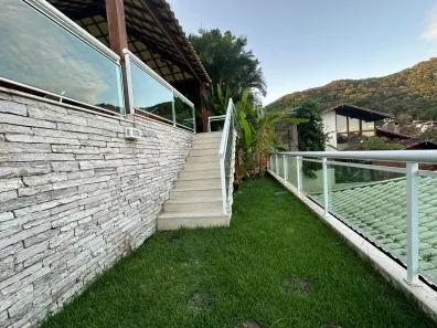 Casa de Condomínio com 4 Quartos à venda, 500m² no Piratininga, Niterói