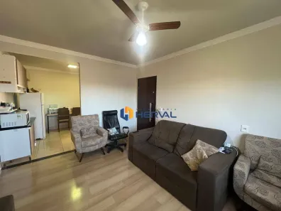 Casa com 2 Quartos à venda, 80m² no Conjunto Habitacional Requião, Maringá