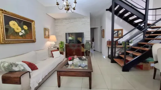 Casa de Condomínio com 3 Quartos à venda, 241m² no Granja Viana, Cotia
