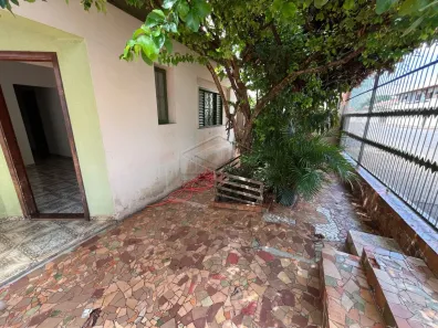 Imóvel Comercial com 3 Quartos à venda, 48m² no Vila Irerê, Lençóis Paulista