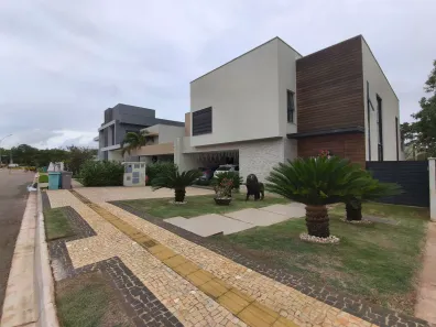 Casa de Condomínio com 4 Quartos à venda, 260m² no Residencial Goiânia Golfe Clube, Goiânia