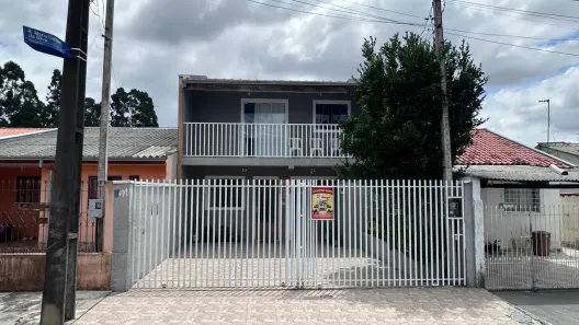 Sobrado com 3 Quartos à venda, 130m² no Pinheirinho, Curitiba
