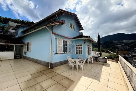 Casa com 6 Quartos à venda, 231m² no Castelanea, Petrópolis