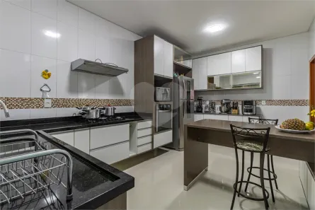 Sobrado com 4 Quartos à venda, 252m² no Vila Dom Pedro II, São Paulo