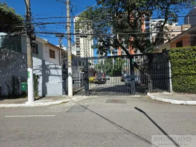 Casa com 2 Quartos para alugar, 115m² no Vila Olímpia, São Paulo
