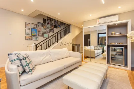 Casa de Condomínio com 3 Quartos à venda, 238m² no Água Verde, Curitiba