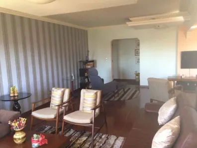 Apartamento com 3 Quartos à venda, 200m² no Vila Serrão, Bauru