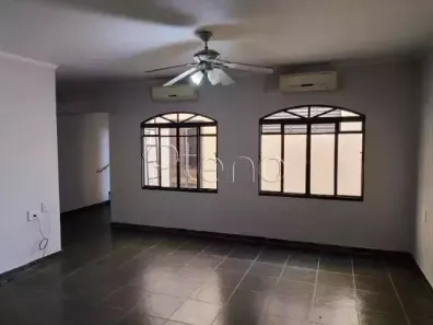 Sobrado com 3 Quartos à venda, 250m² no Parque São Quirino, Campinas