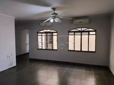 Sobrado com 3 Quartos à venda, 368m² no Parque São Quirino, Campinas