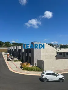Casa de Condomínio com 2 Quartos à venda, 82m² no Vila Omízollo, Louveira