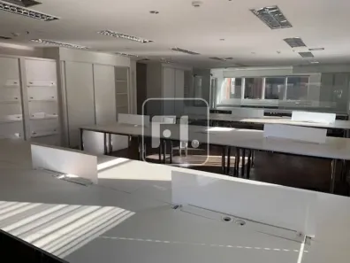 Sala Comercial para alugar, 240m² no Itaim Bibi, São Paulo