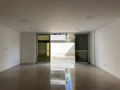 Sala Comercial para alugar, 98m² no Centro, Juiz de Fora