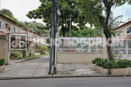 Casa de Condomínio com 2 Quartos à venda, 74m² no Pechincha, Rio de Janeiro